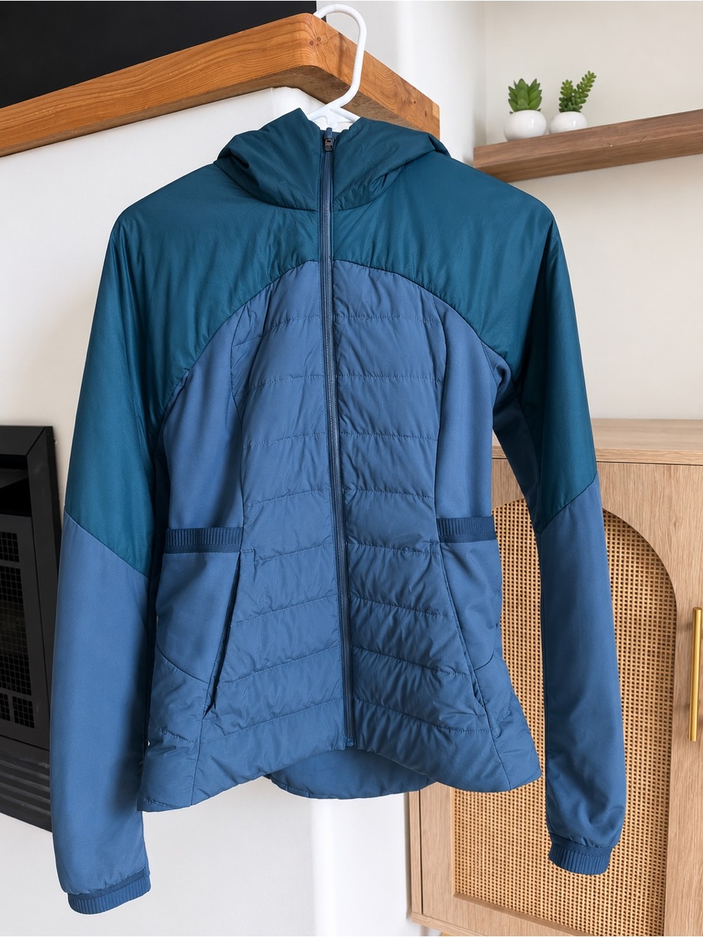 Lululemon down for it all jacket